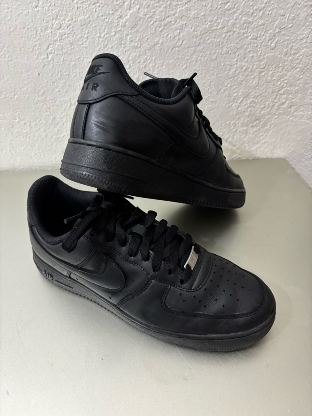Nike Air Force 1 Low Black Leather Sneakers - Picture 4 of 7